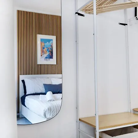 Spacious 2br Penthouse With A Large Front-terrace - Close To Bugibba Perched