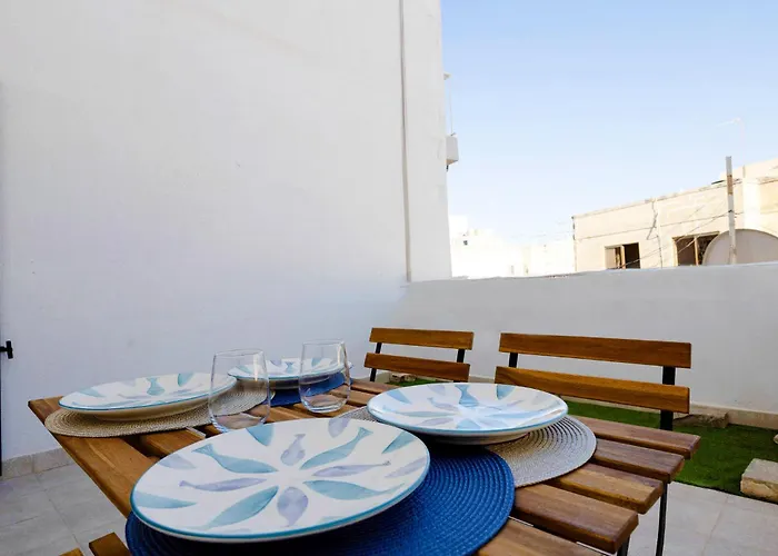 Apartment Spacious 2br Penthouse With A Large Front-terrace - Close To Bugibba Perched St. Paul's Bay