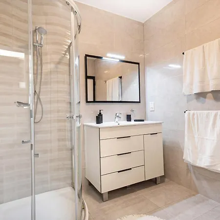 Apartment Spacious 2br Penthouse With A Large Front-terrace - Close To Bugibba Perched *